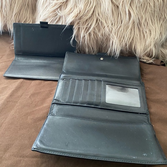 COACH Wallet - Picture 4 of 13